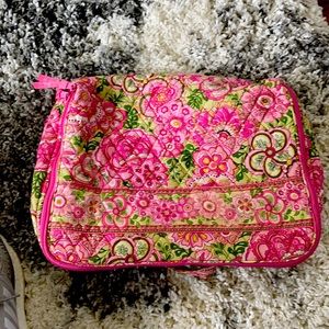 Vera Bradley garmet bag